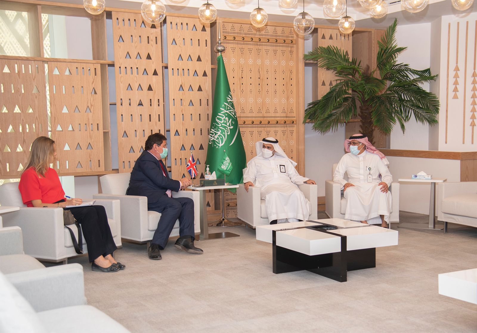 سفير المملكة المتحدة لدى المملكة