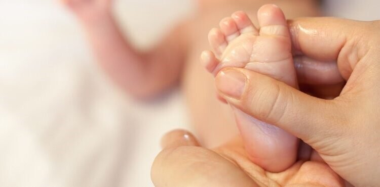 تدليك الأطفال