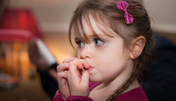 قضم الأظافر